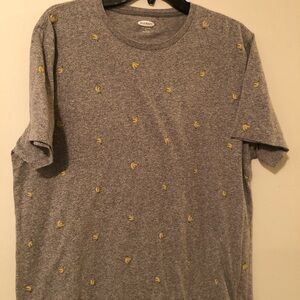 Old Navy Men’s T-Shirt with bananas
